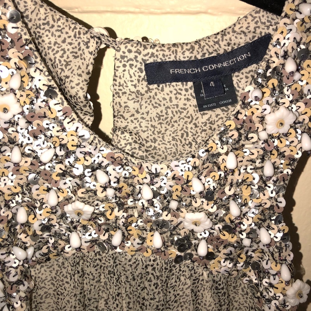 Dress - Picture 3 of 3